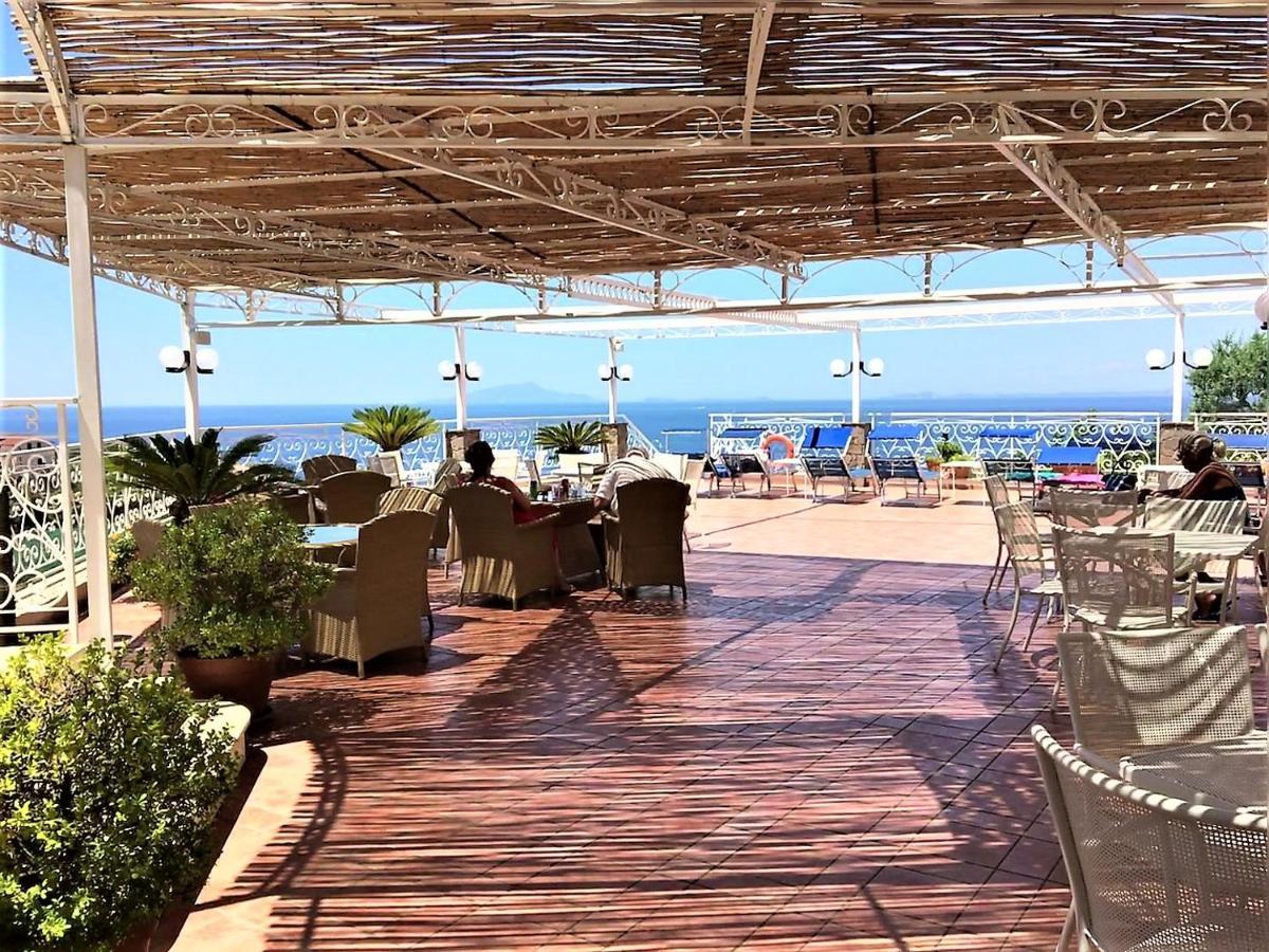 Hotel Dania Sorrento Dış mekan fotoğraf