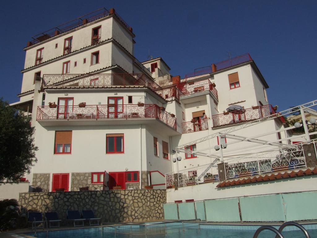 Hotel Dania Sorrento Dış mekan fotoğraf