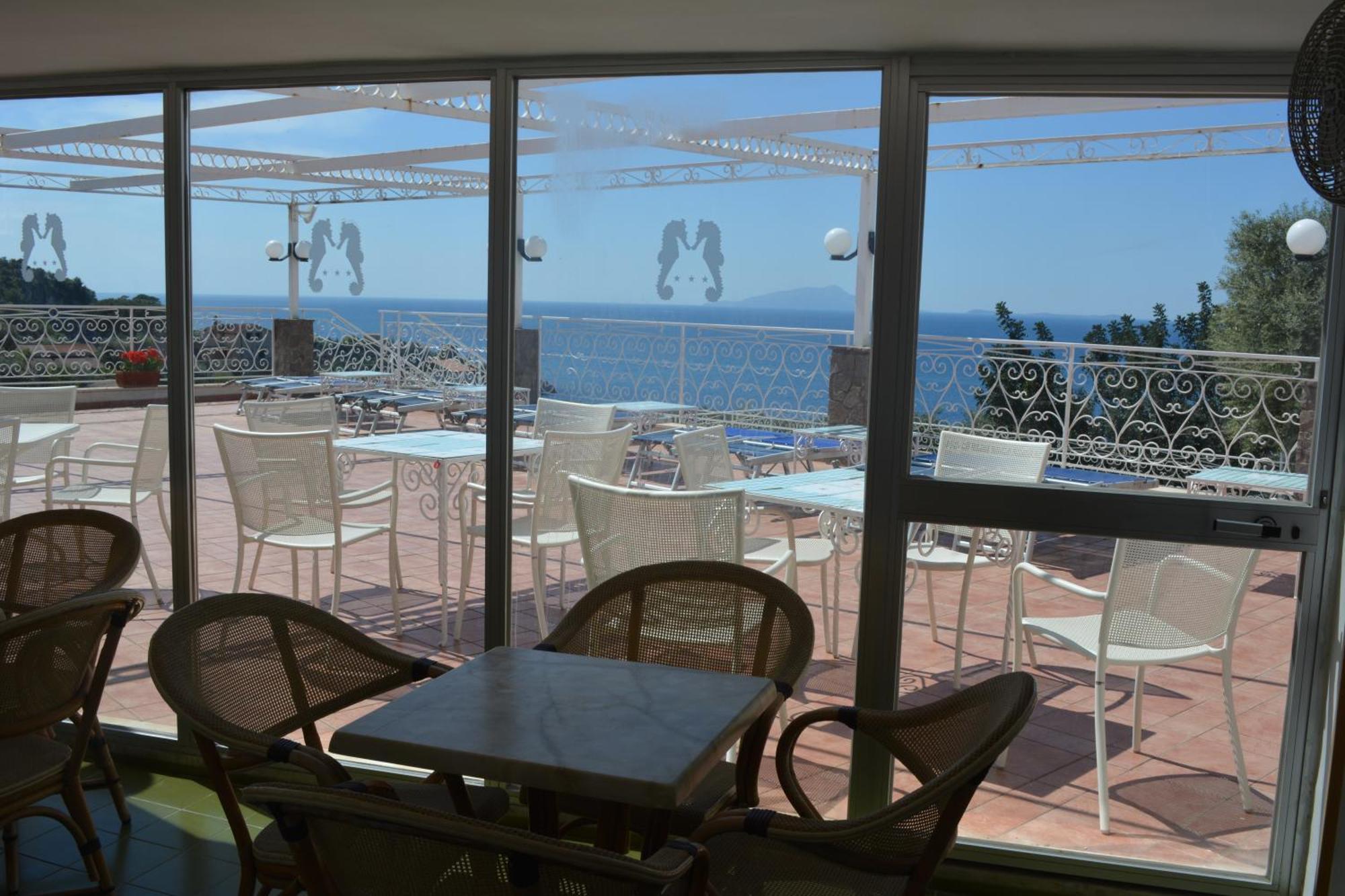 Hotel Dania Sorrento Dış mekan fotoğraf