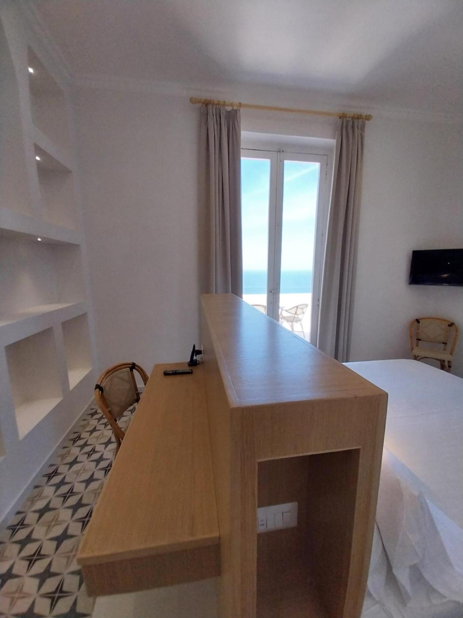 Hotel Dania Sorrento Dış mekan fotoğraf