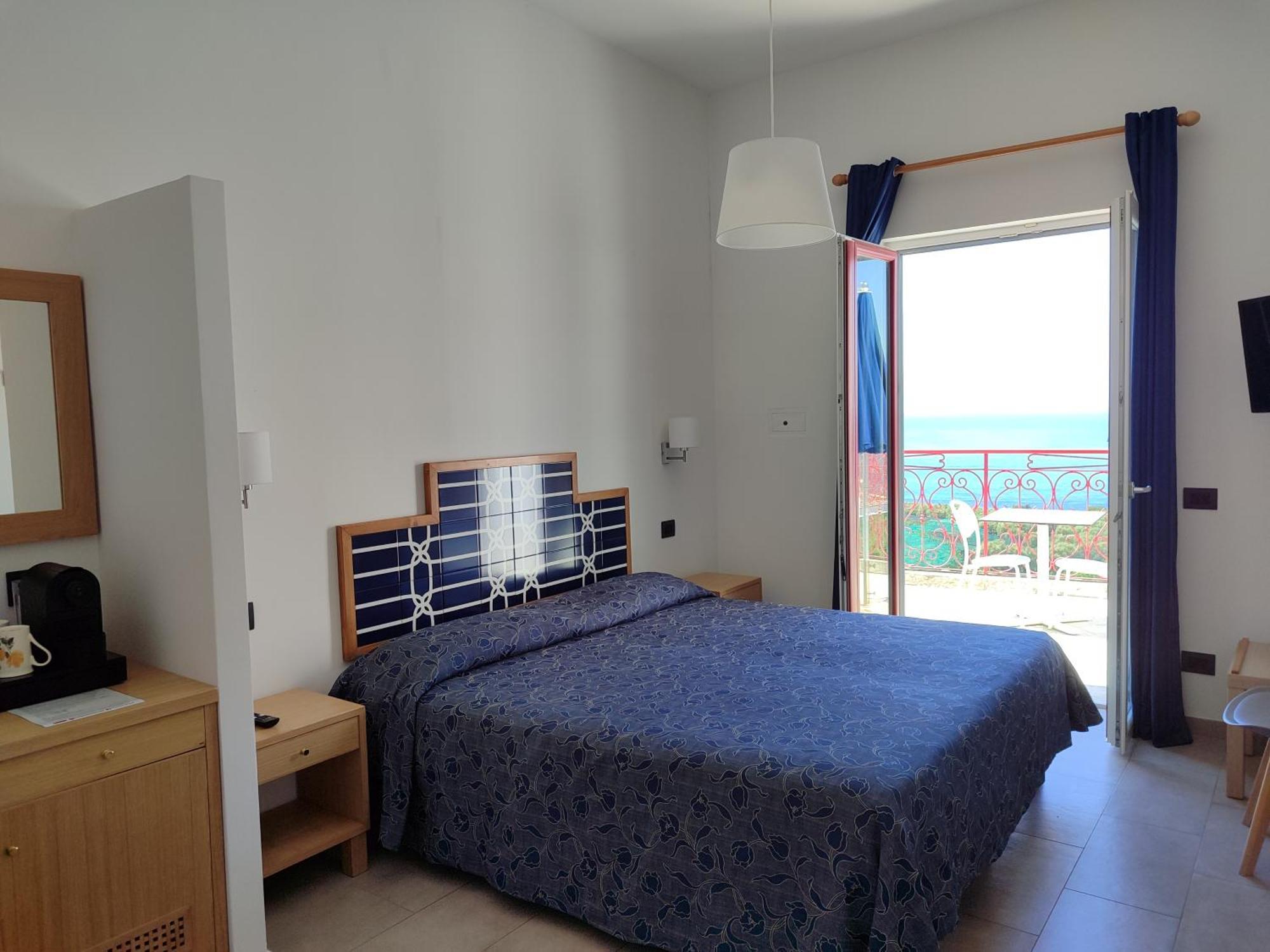 Hotel Dania Sorrento Dış mekan fotoğraf