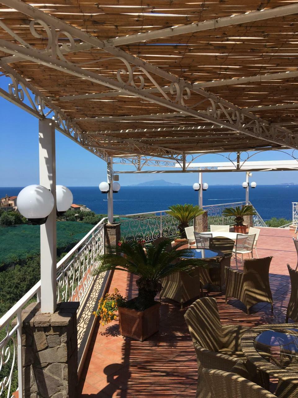 Hotel Dania Sorrento Dış mekan fotoğraf